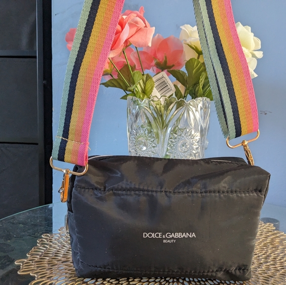 Dolce and Gabbana - Picture 2 of 8